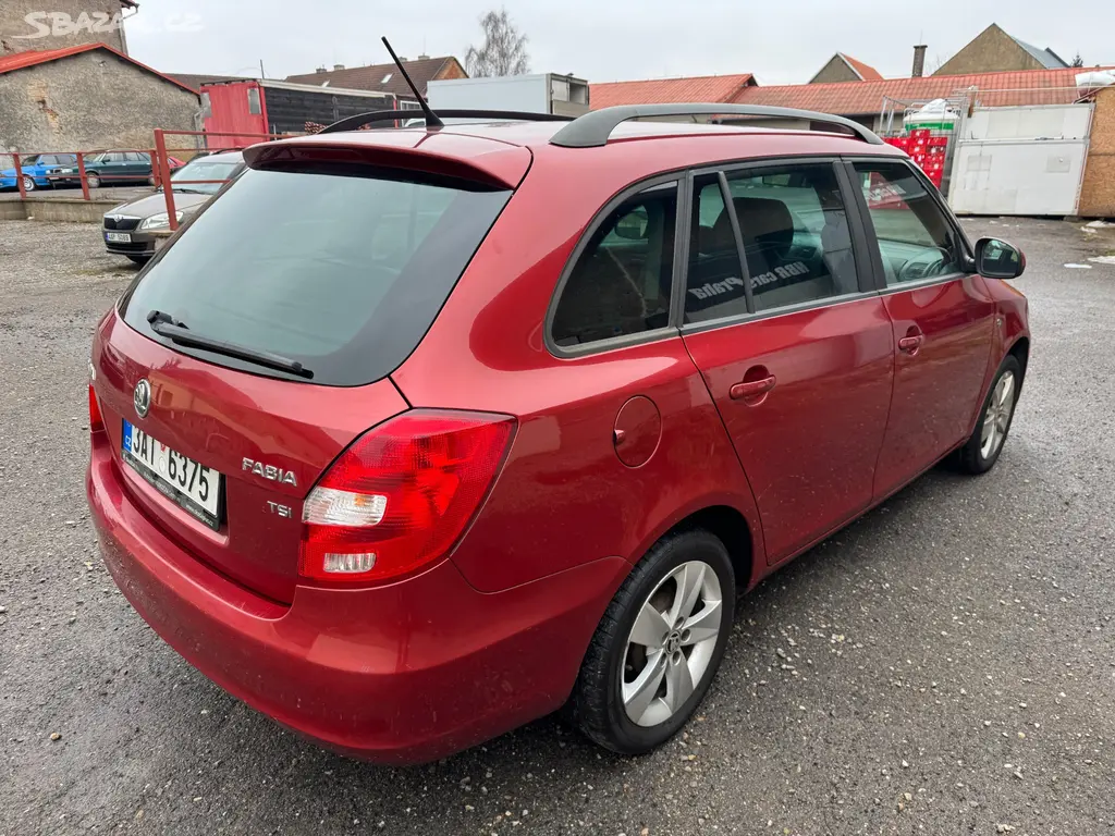 Škoda Fabia II kombi 2013 1.2 TSI 63KW CZ DPH - fotka 5