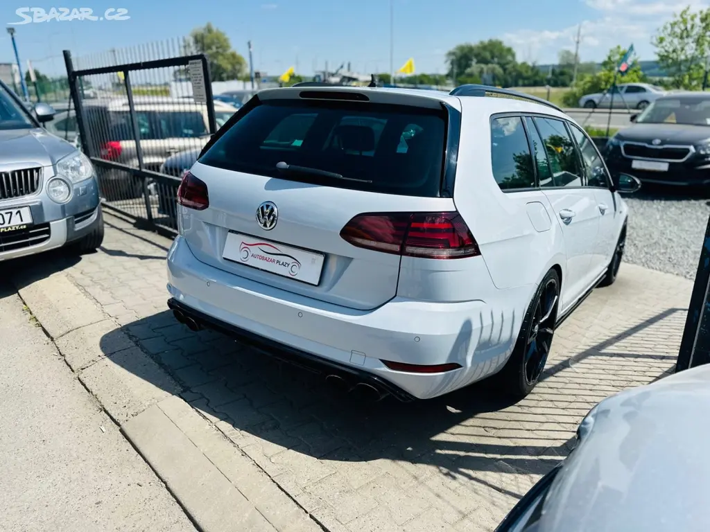 Volkswagen Golf, 7.5 R 2.0 TSI 4Motion VIRTUAL - fotka 6