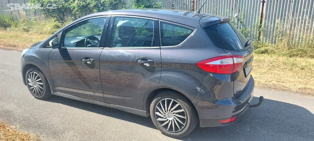Prodám Ford C-max 1.6Tdci 85kw r.v.2014 - fotka 3