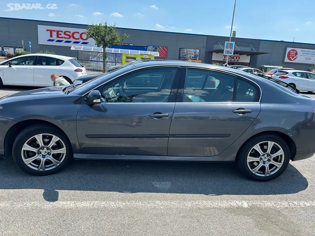 Renault Laguna 3 2.0 110 kw - fotka 2