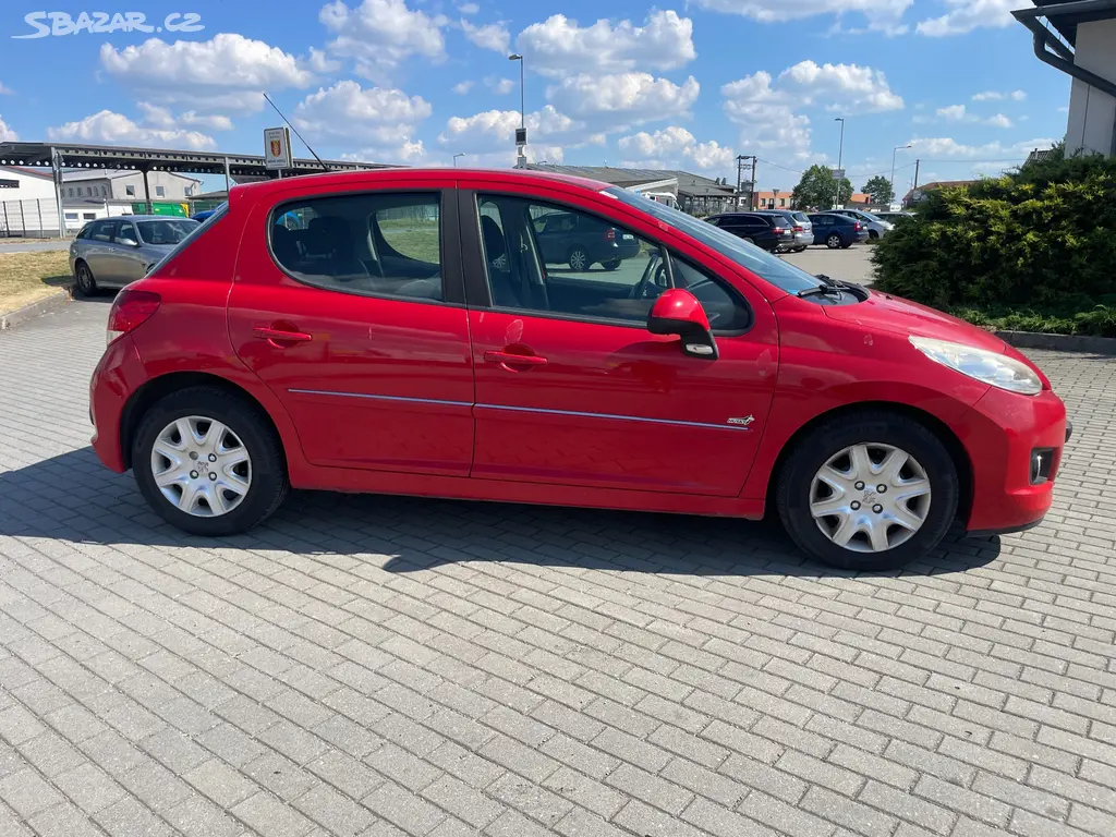 PEUGEOT 207 1,4i 54kw Klima ESP 2012 - fotka 5