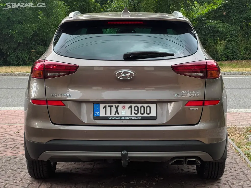 Hyundai Tucson 1.6D 4x4 1.MAJIT. ČR DPH TAŽNÉ - fotka 5