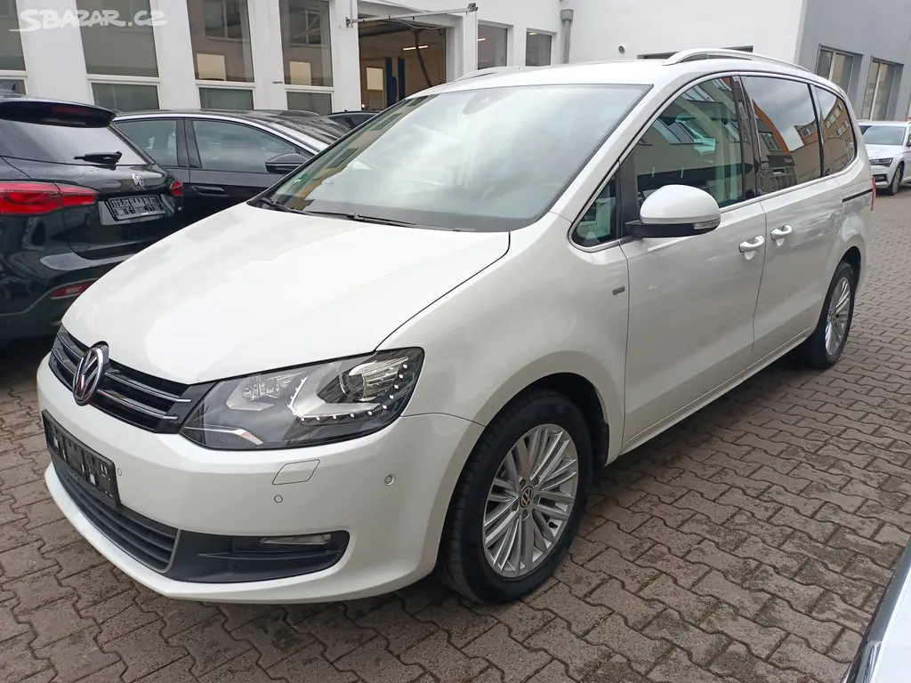 Volkswagen Sharan 2.0 TDI Cup 103kW DSG / 7-míst - fotka 2