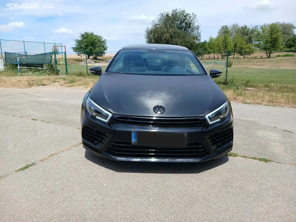 Volkswagen Eos, úprava Scirocco R-line