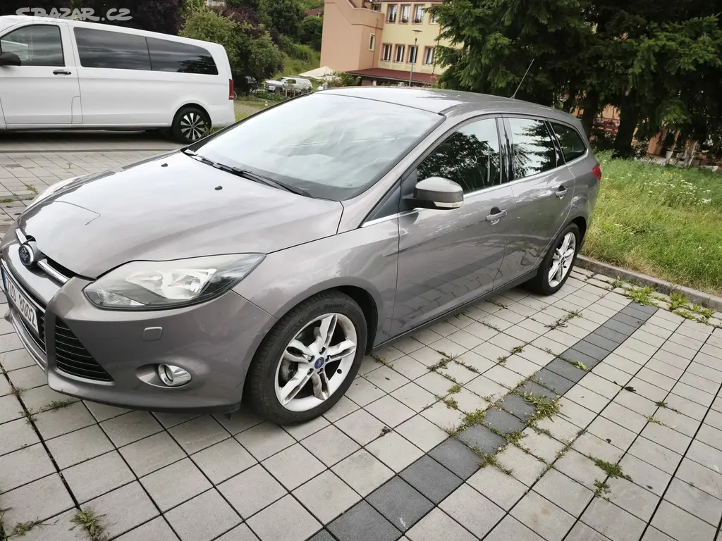Ford Focus 1,6 TDCI kombi - fotka 2