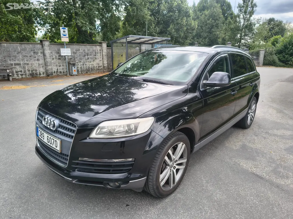 Audi Q7 3.0 TDi quattro - 7 míst - fotka 6