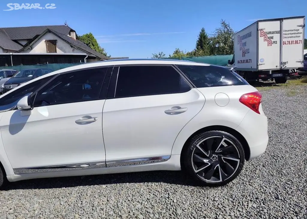 Citroën DS5 2.0 HDI AT Kůže, Navi Panorama nafta - fotka 3
