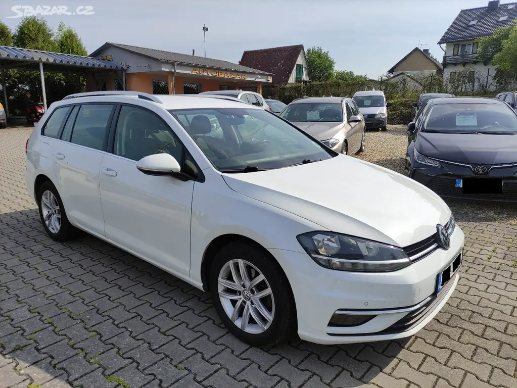 VW GOLF 7 1.6 TDi 85KW HIGHLINE,VARIANT,NAVI,PDC. - fotka 3