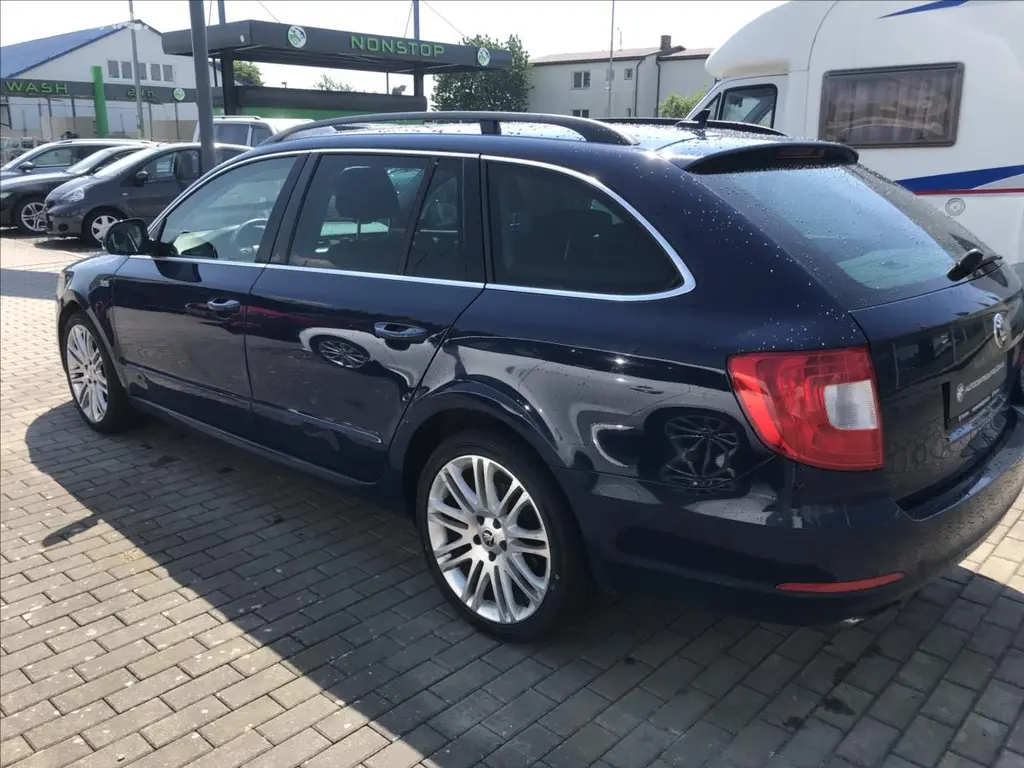 Škoda Superb, 2,0 - fotka 5