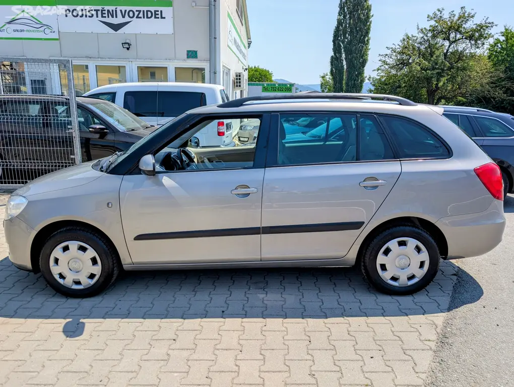 ŠKODA FABIA II COMBI 1,4 16V 63kW XENONY, SV. INT. - fotka 5