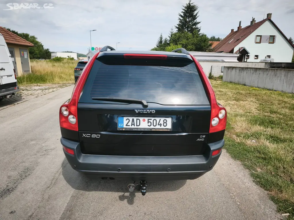 Volvo XC90 - 136 kW - 7. míst - tažné - fotka 5