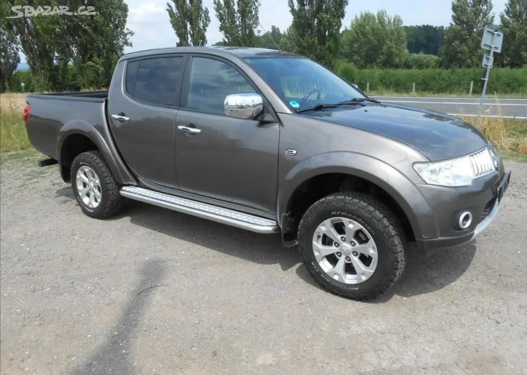 Mitsubishi L200 2,5 DI D 131 kW SERVISKA nafta - fotka 6