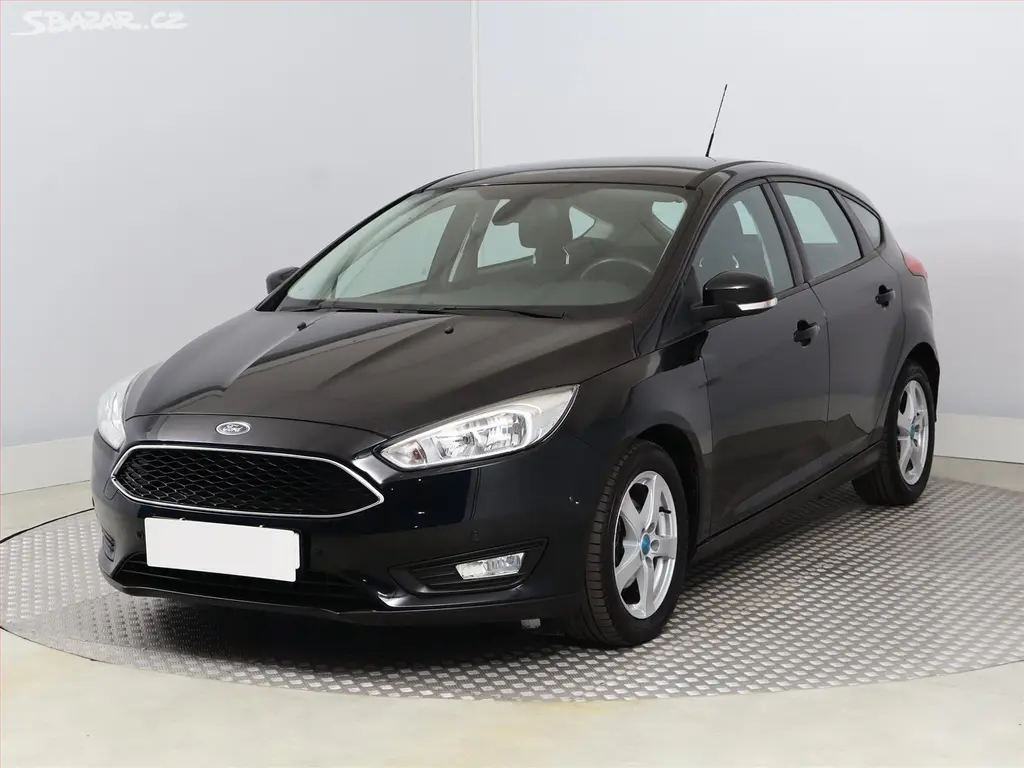 Ford Focus, 1.0 EcoBoost, Navi, Klima - fotka 2