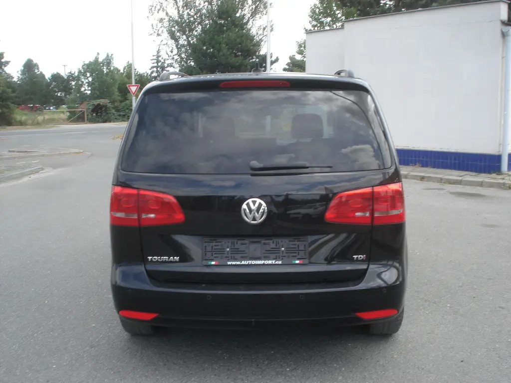 Volkswagen Touran, 1.6 TDi 7 MIST NAVI - fotka 4