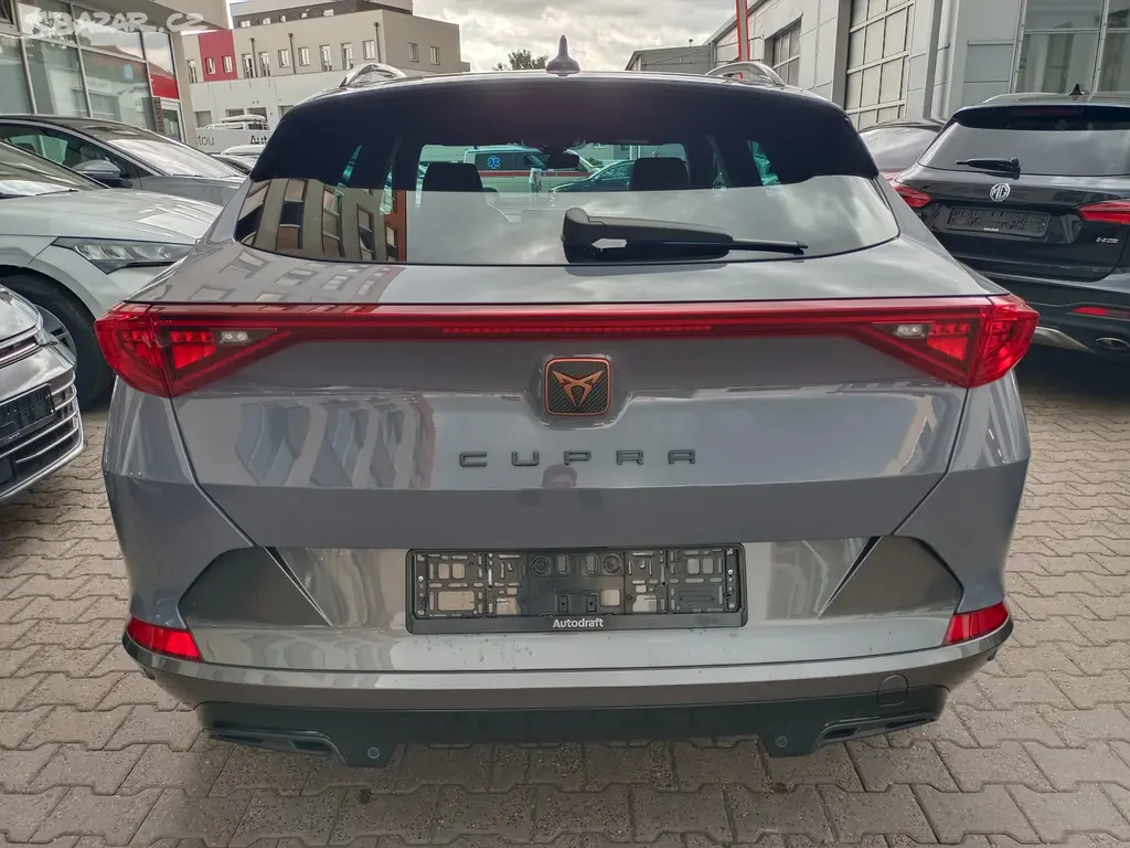 Cupra Formentor 2.0 TSI 140kW 4x4 DSG / ALU 19'' - fotka 5