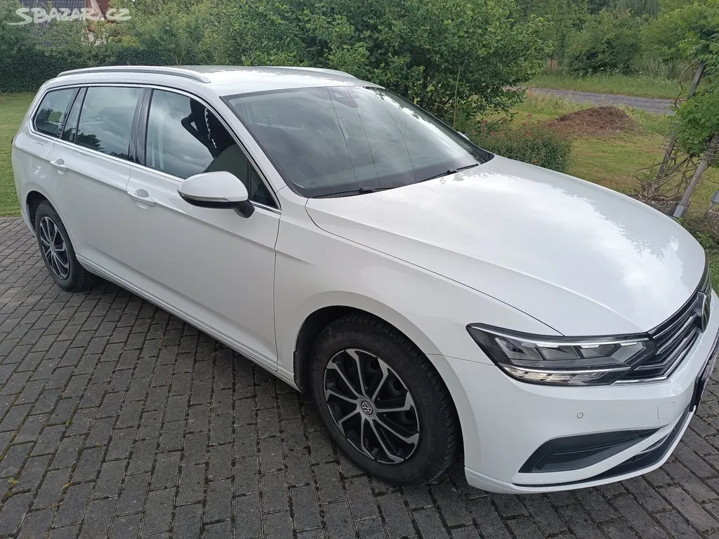 VW Passat Combi B8 Facelift 1,5 TSi 110 kw - fotka 4