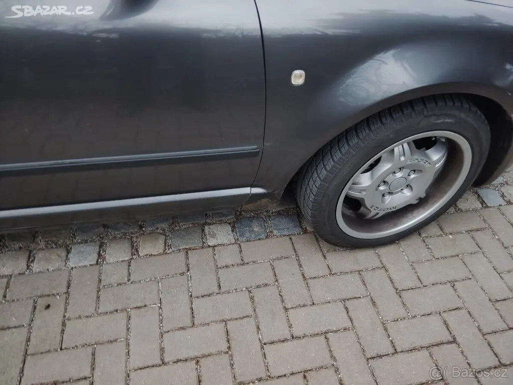 Škoda Superb 1.9 TDI (2004) - fotka 5