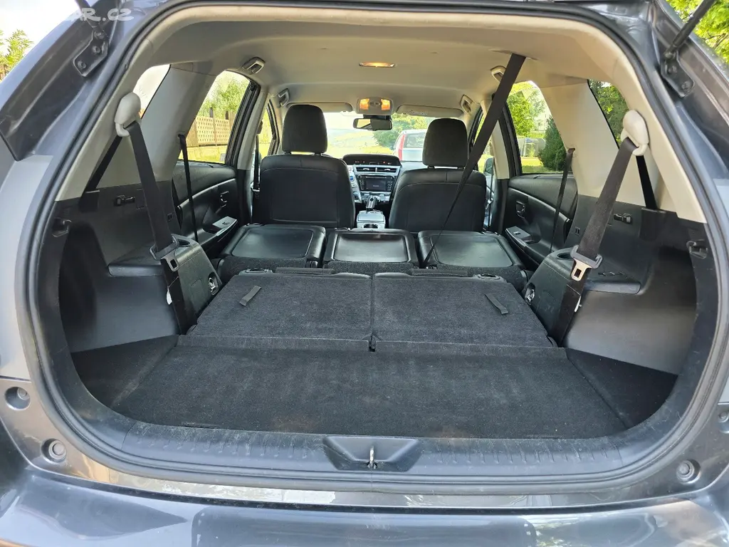 Toyota Prius plus 2018, Hybrid - fotka 4