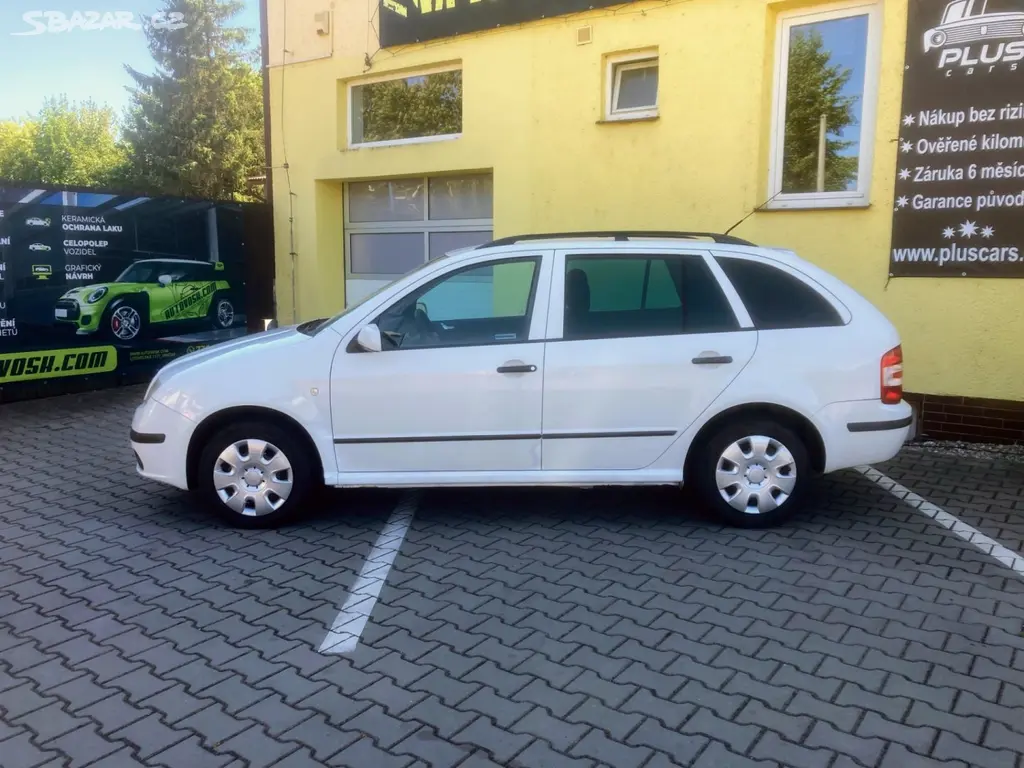 Škoda Fabia Combi 1,4 16V (59kW) - fotka 6