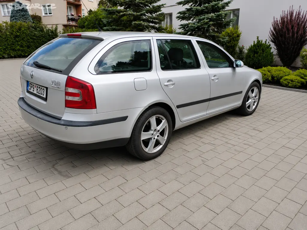 Škoda Octavia II 1.9 tdi 77kw - fotka 2