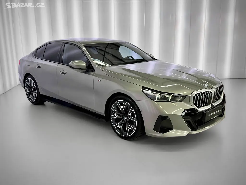 BMW Řada 5, 520d xDrive, M-SPORT, HUD, H/K - fotka 4