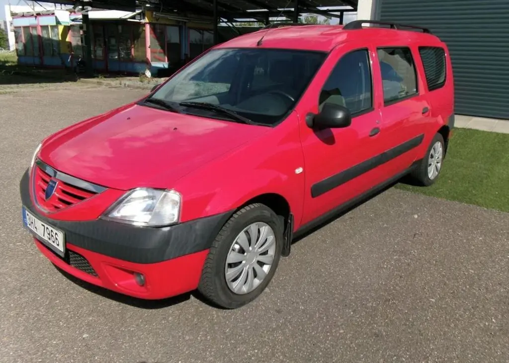 Dacia Logan 1.6i 64kw,CZ benzín - fotka 3