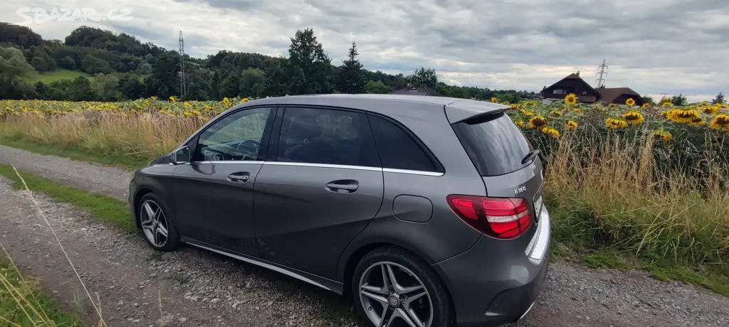 Také na splátky Mercedes Benz B 180d AMG-LINE 1.6 - fotka 4