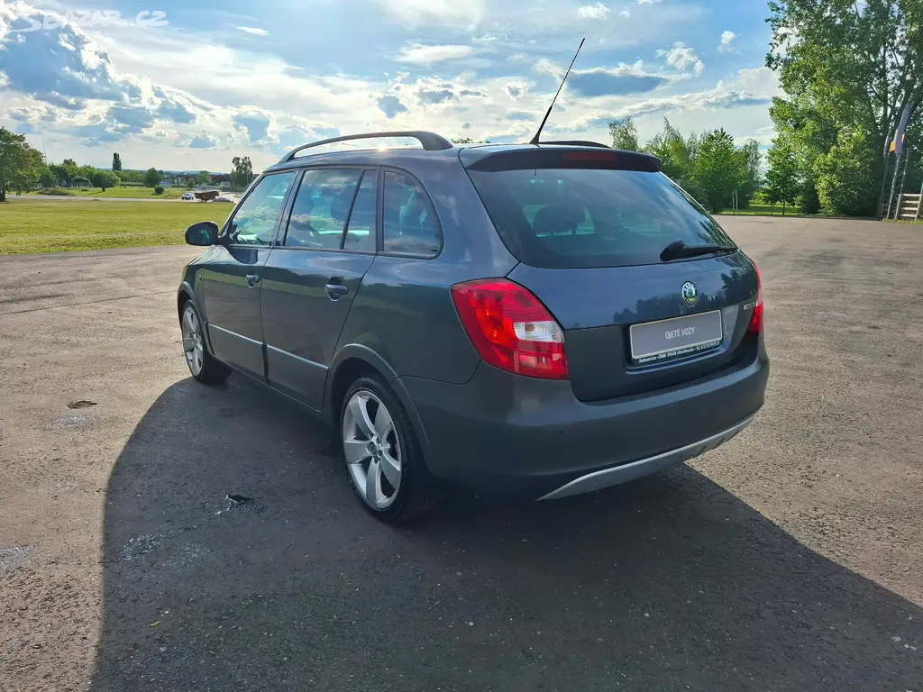 Škoda Fabia II kombi SCOUT 1.2TSi 77kW,aut.klima - fotka 6