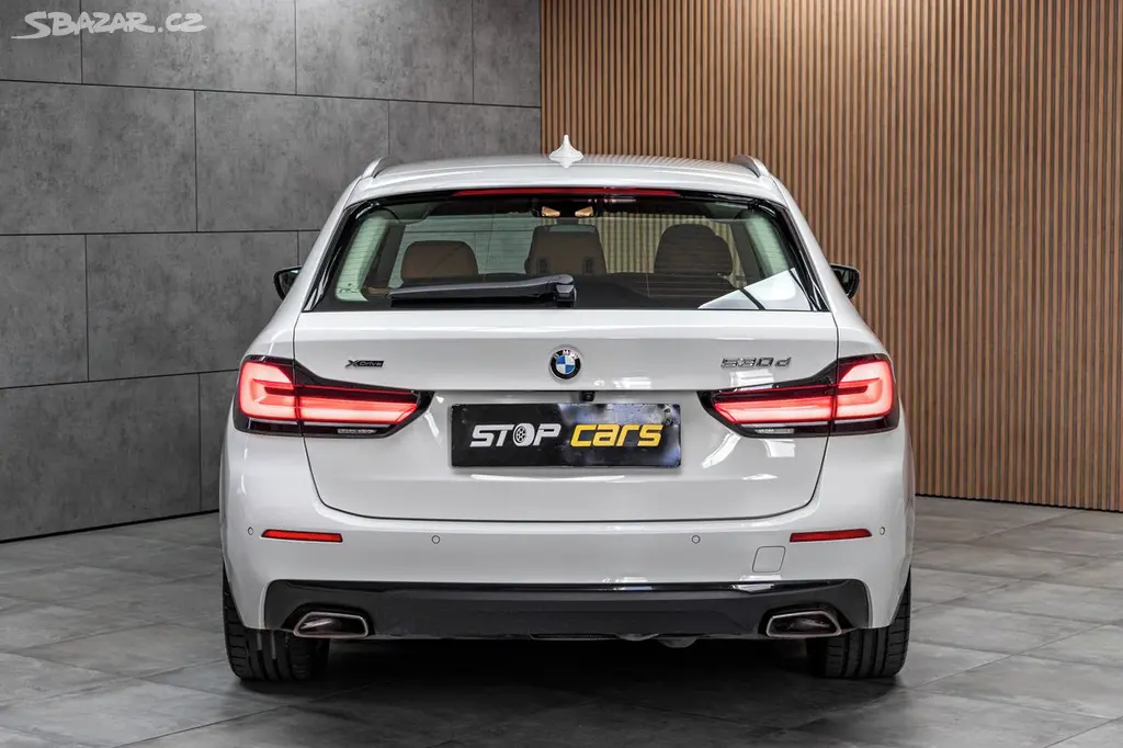 BMW Řada 5, 530d xDrive*TAŽNÉ*N.TOPENÍ*ČR - fotka 5