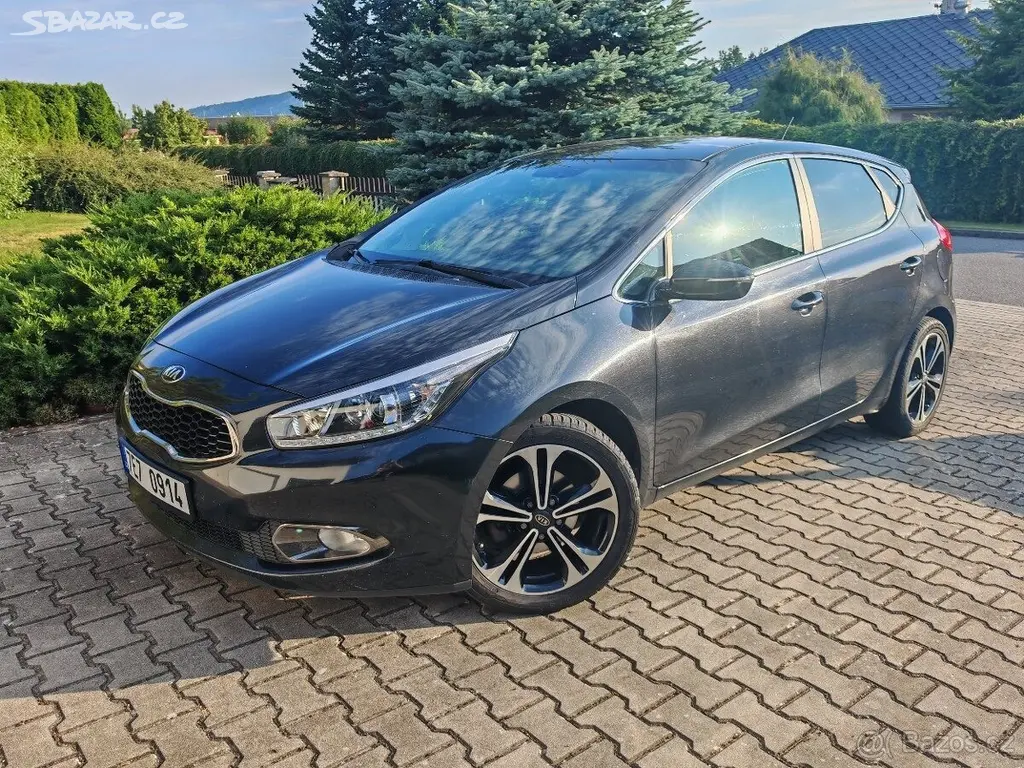 Kia Ceed 1,6 CRDI - fotka 2