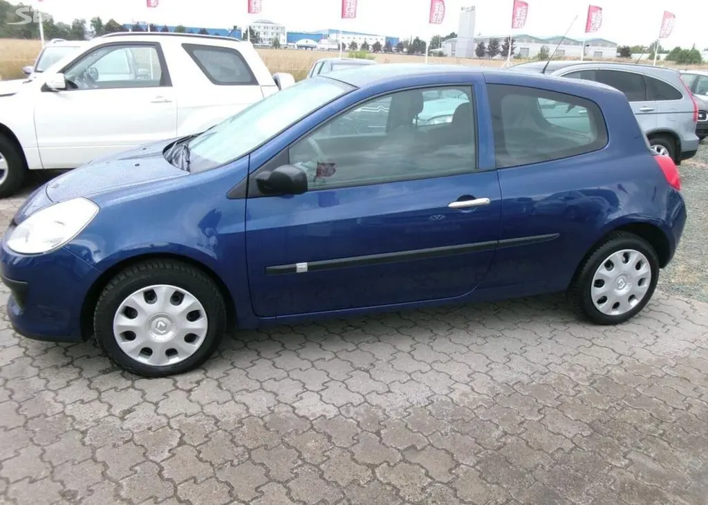 Renault Clio 1.2i 55kw,klima,serviska benzín - fotka 4