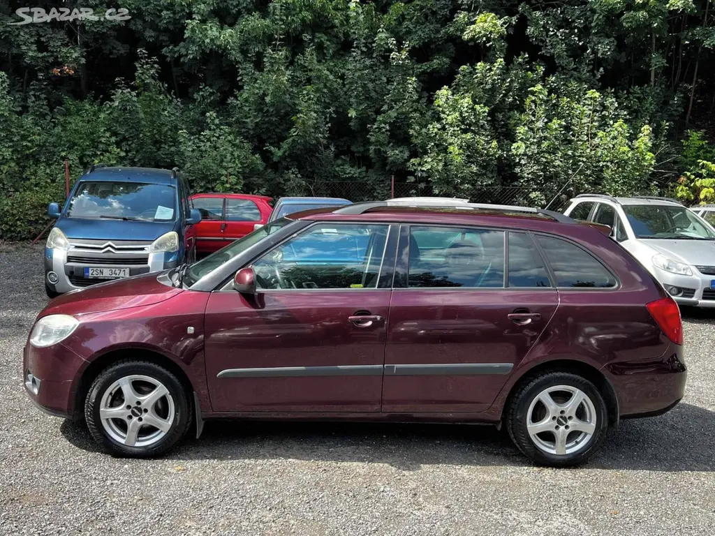 Škoda Fabia Combi 1.2HTP 51kW klima STK 7/2028 ČR - fotka 3