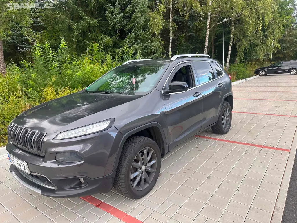 Jeep Cherokee 2.0D 4x4 aut. 125 Kw (výbava) - fotka 4