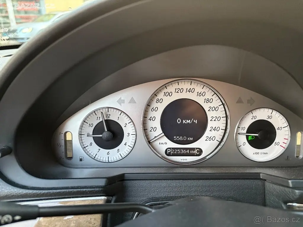 Mercedes-Benz Třídy E 3,0 - fotka 5