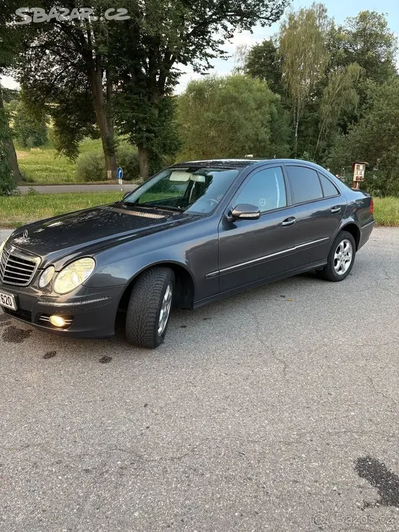 Mercedes-Benz Třídy E 3,0 - fotka 2