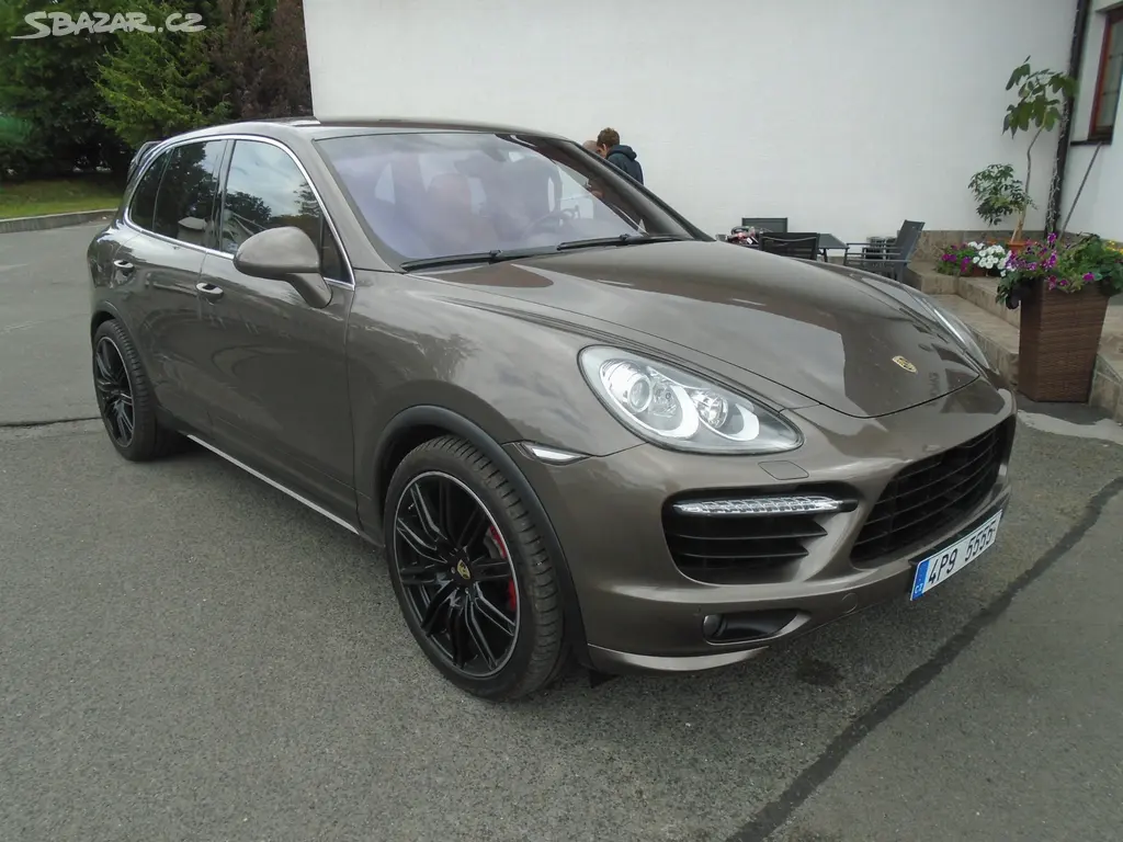 Porsche Cayenne S 4.8 V8 ČR - fotka 3