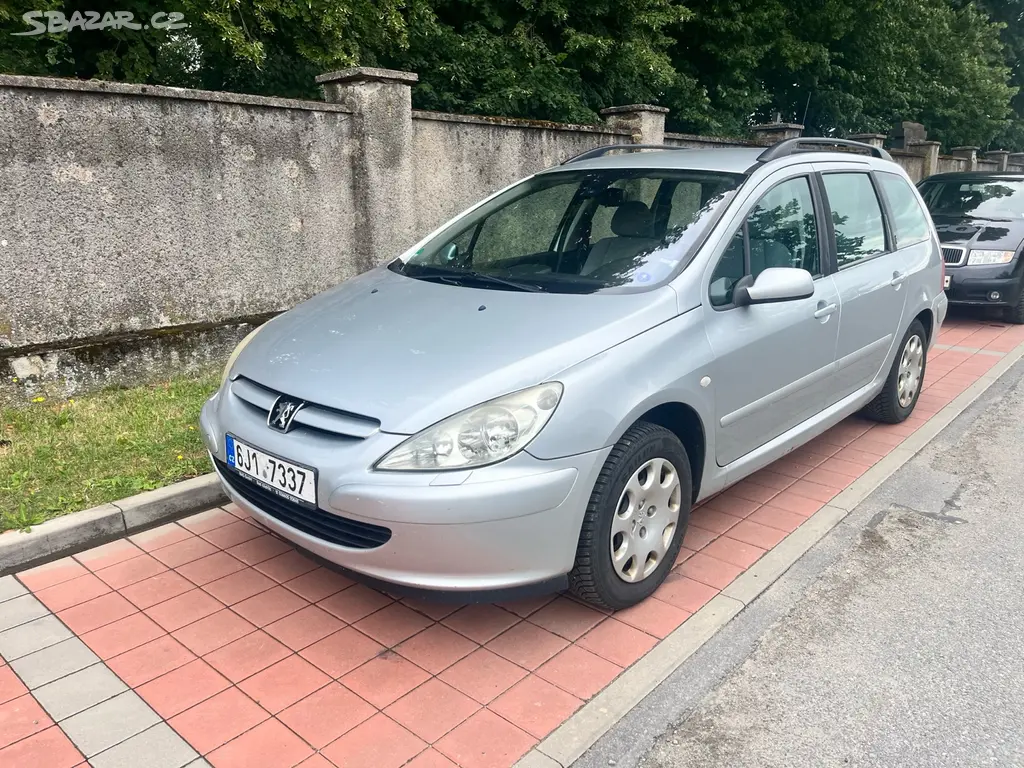Peugeot 307 kombi 1,6i16v 2005 - fotka 6