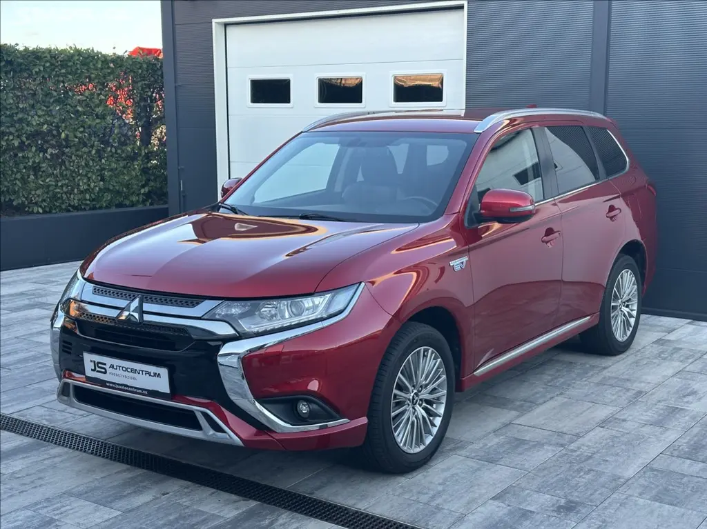 Mitsubishi Outlander, 2,4 PHEV 224PS Diamant 4x4 A/T - fotka 2