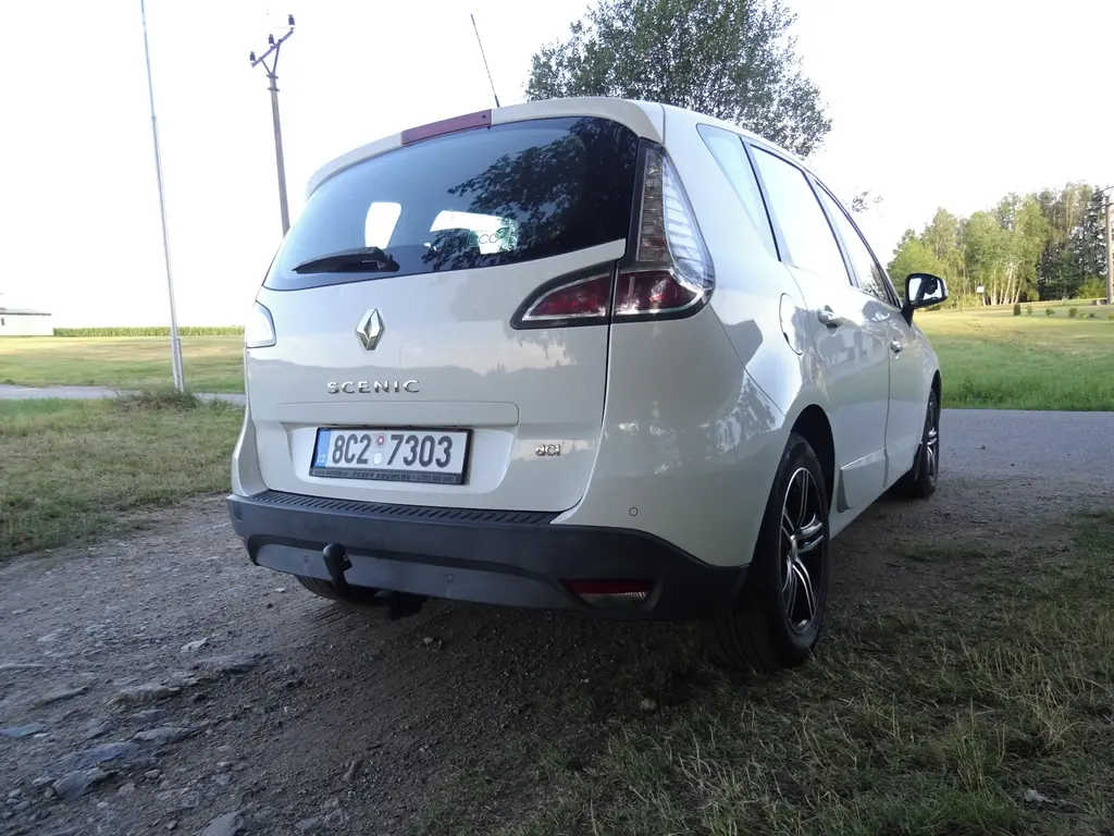 Renault Scénic, 1,5dCi 81kW sada zimních kol,tažné - fotka 2