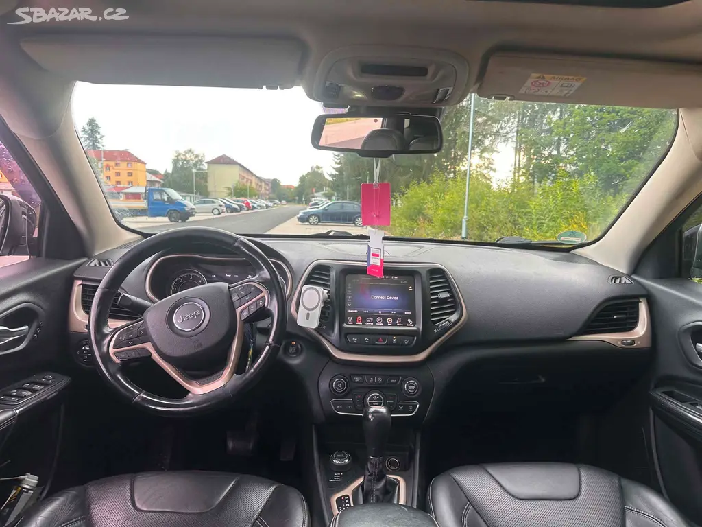Jeep Cherokee 2.0D 4x4 aut. 125 Kw (výbava) - fotka 3
