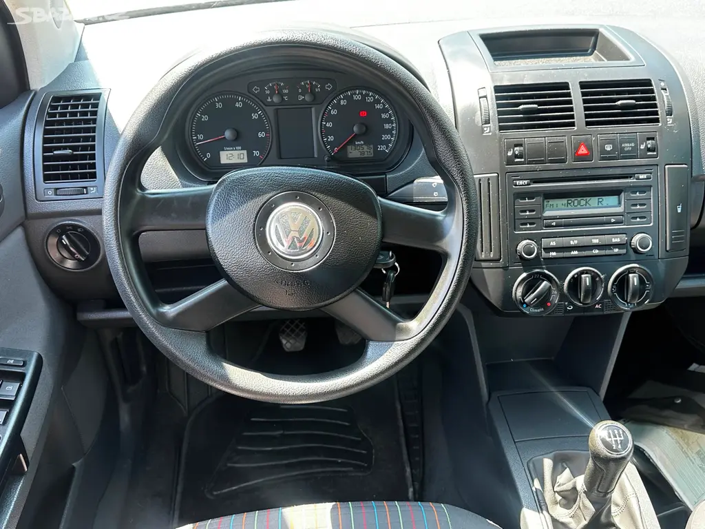 VW Polo 1.2i, r.2006, 2.maj., 130 000km, klima,stk - fotka 5