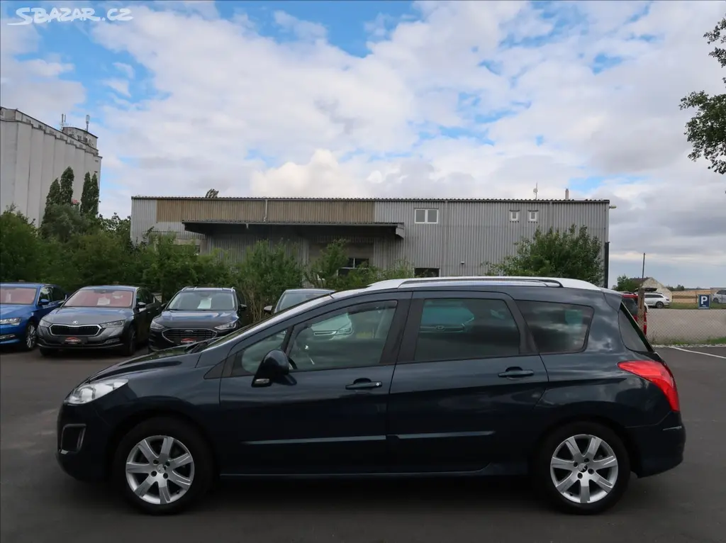 Peugeot 308, 1,6 HDi,88kW,1majČR,panorama - fotka 6