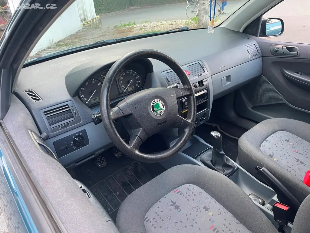 Škoda Fabia I 1.2 HTP 47 kW poctivých 99 000 km - fotka 6