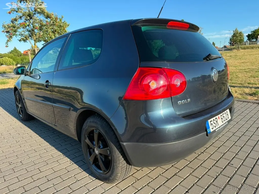 Volkswagen Golf 1,6 MPI 75kW/KLIMA/SENZORY/STK - fotka 5