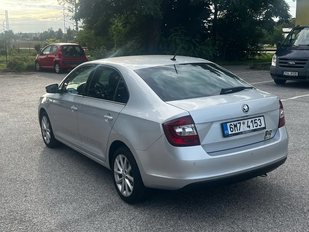 Škoda Rapid 1.0 81kW bixenony kamera - fotka 2