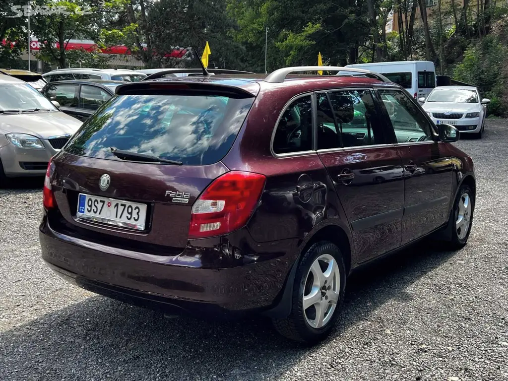 Škoda Fabia Combi 1.2HTP 51kW klima STK 7/2028 ČR - fotka 6