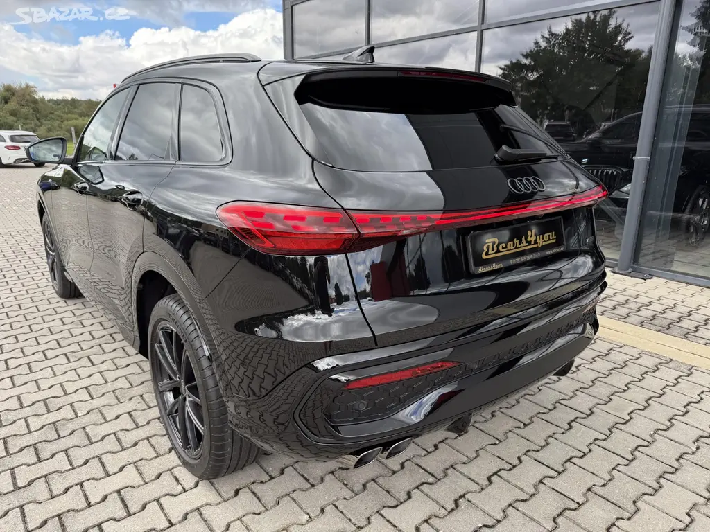 Audi Q5, TDI 150kW 4X4 S-LINE R20 3D!!! - fotka 6