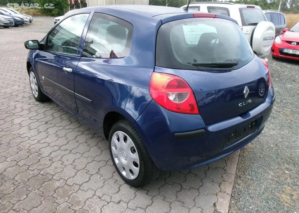 Renault Clio 1.2i 55kw,klima,serviska benzín - fotka 5