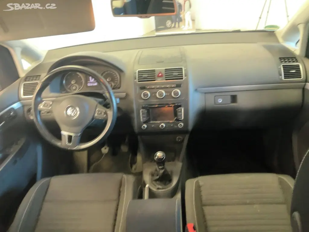 Volkswagen Touran, 2.0Tdi 103KW CUP XENONY TAŽNÉ - fotka 2