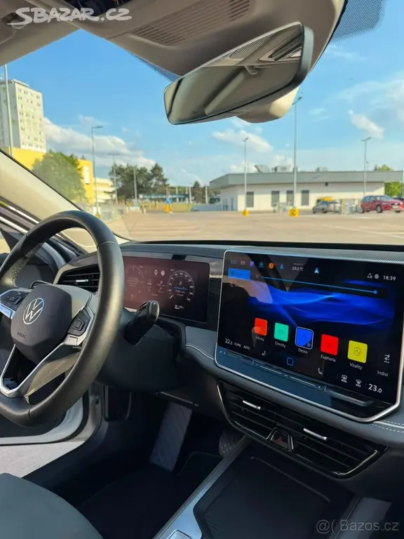 Volkswagen Passat 2,0 TDI 110Kw - fotka 5